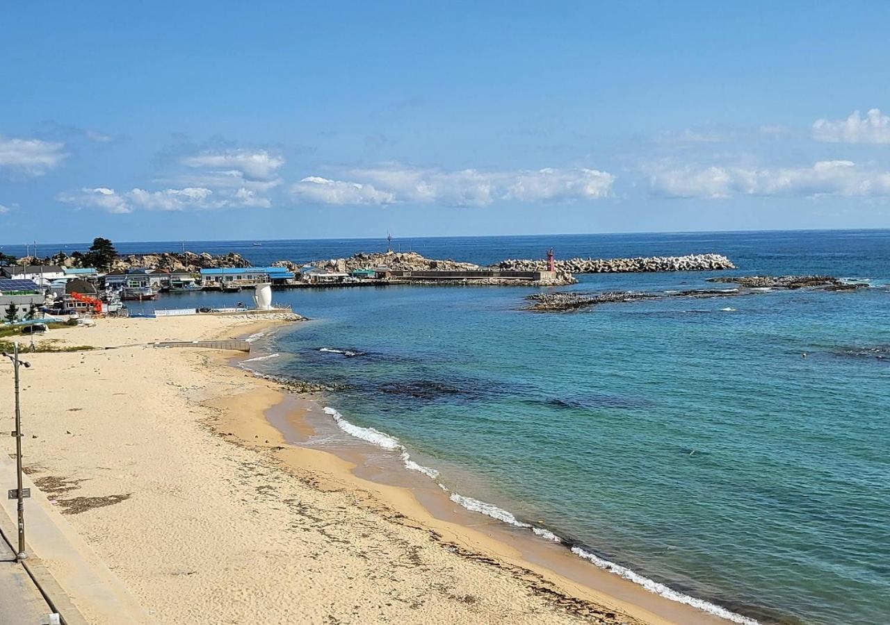Seaside Minbak Villa Goseong  Buitenkant foto