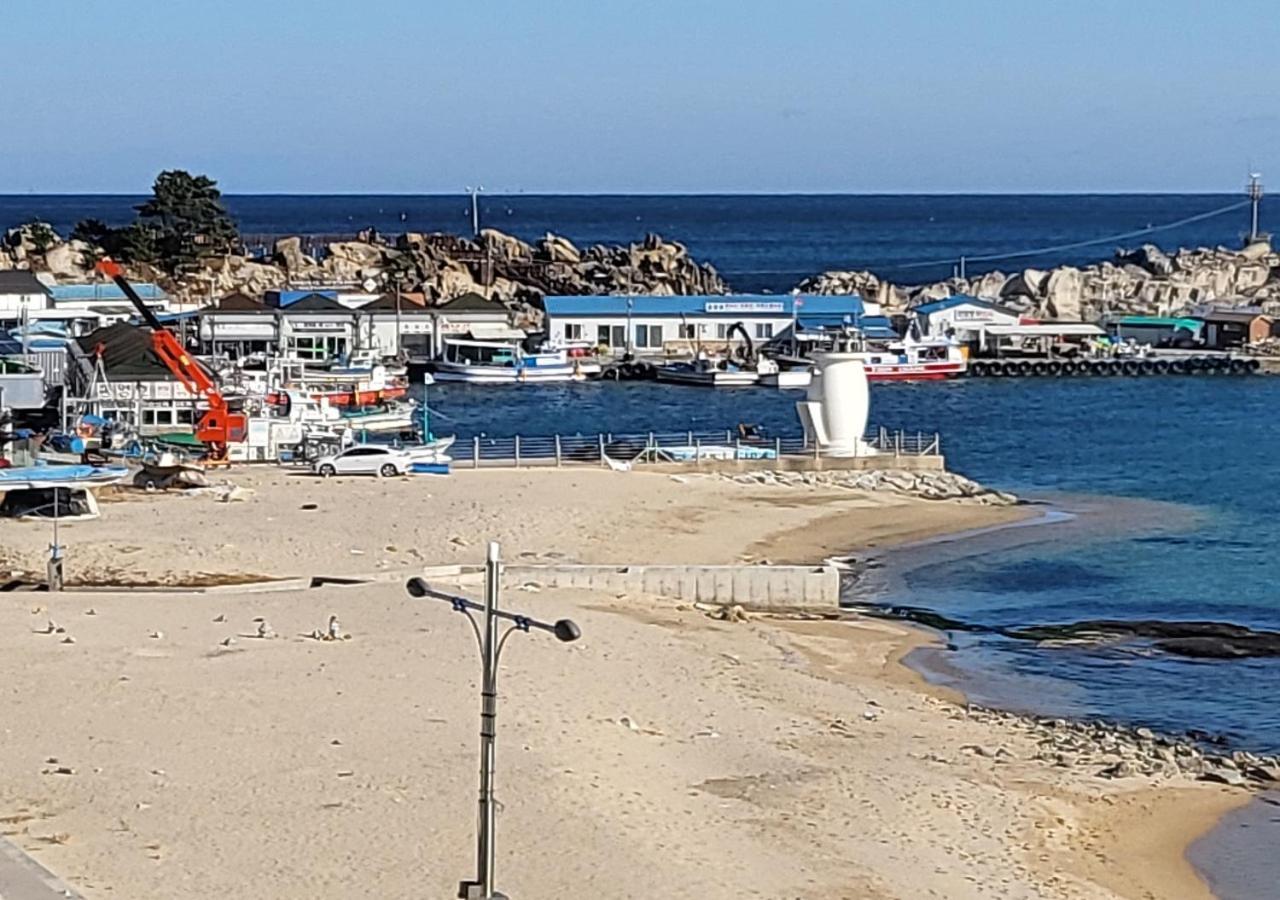 Seaside Minbak Villa Goseong  Buitenkant foto