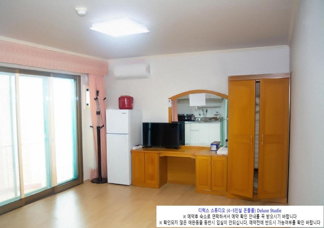 Seaside Minbak Villa Goseong  Buitenkant foto