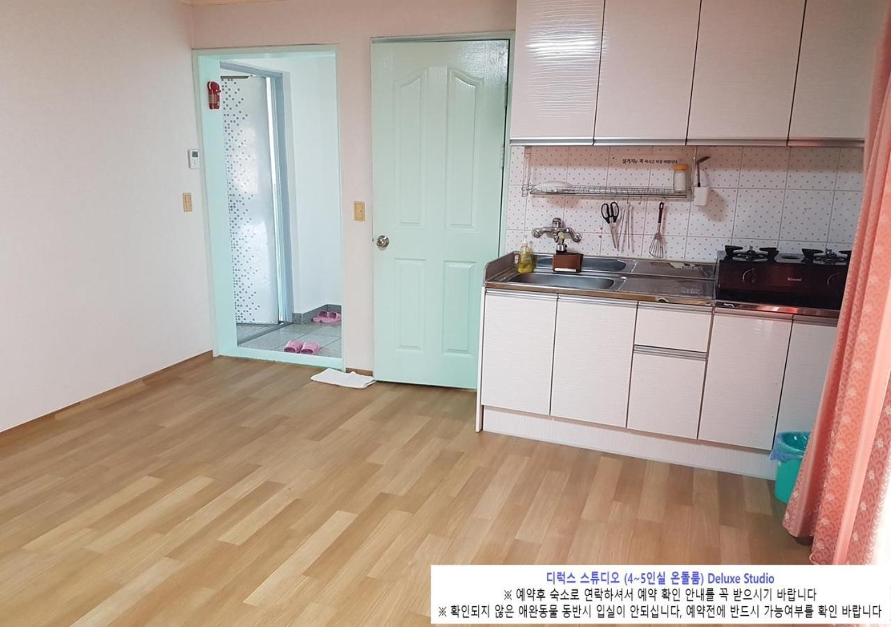 Seaside Minbak Villa Goseong  Buitenkant foto
